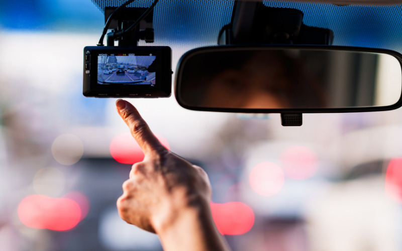 You are currently viewing Front and Rear Dash Cams: The Advantages of Using!